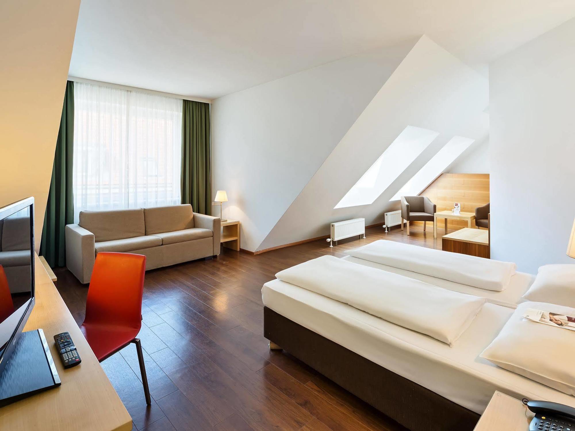 Austria Trend Beim Theresianum 3* Viena